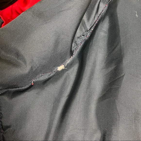 Running Scared Promo Talk Puffer Vest Reversible - Picture 4 of 11